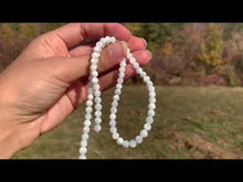 Charger et lire la vidéo dans la visionneuse de la Galerie, Perles en nacre blanche entre 2 et 12mm