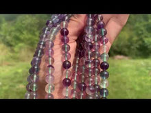 Charger et lire la vidéo dans la visionneuse de la Galerie, Perles en fluorite / fluorine entre 8 et 10mm