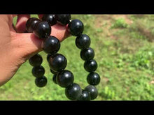 Charger et lire la vidéo dans la visionneuse de la Galerie, Perles en obsidienne oeil céleste (arc-en-ciel) entre 6 et 20mm