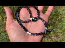 Charger et lire la vidéo dans la visionneuse de la Galerie, Perles en hématite forme étoile entre 4 et 10mm