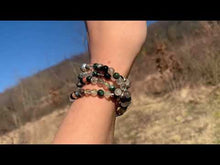 Charger et lire la vidéo dans la visionneuse de la Galerie, Mala "Un monde a part" en séraphinite, quartz lodolite et obsidienne noire