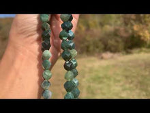 Charger et lire la vidéo dans la visionneuse de la Galerie, Perles en agate mousse, forme diamant entre 6 et 8mm