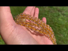 Charger et lire la vidéo dans la visionneuse de la Galerie, Perles à inclusions de rutile entre 6 et 8mm QRT