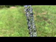 Charger et lire la vidéo dans la visionneuse de la Galerie, Perles en quartz avec inclusions de tourmaline entre 4 et 8mm QTQ
