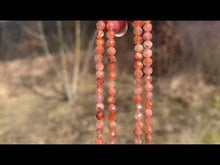 Charger et lire la vidéo dans la visionneuse de la Galerie, Perles en pierre de soleil facettées entre 2 et 4mm PSU