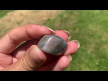 Charger et lire la vidéo dans la visionneuse de la Galerie, Labradorite, pierre roulée