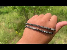 Charger et lire la vidéo dans la visionneuse de la Galerie, Perles en oeil d'aigle, forme carré