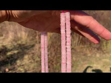 Charger et lire la vidéo dans la visionneuse de la Galerie, Perles en quartz rose, disque plat