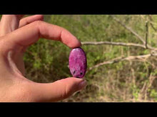 Charger et lire la vidéo dans la visionneuse de la Galerie, VENDU Rubis Zoïsite (Anyolite) 15