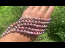 Charger et lire la vidéo dans la visionneuse de la Galerie, Perles en rhodonite entre 8 et 10mm