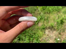 Charger et lire la vidéo dans la visionneuse de la Galerie, VENDU Labradorite blanche d'Inde 1