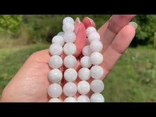 Charger et lire la vidéo dans la visionneuse de la Galerie, Perles en labradorite blanche entre 4 et 12mm LBD