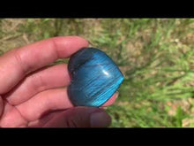 Charger et lire la vidéo dans la visionneuse de la Galerie, VENDU Coeur labradorite 33