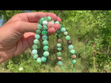 Charger et lire la vidéo dans la visionneuse de la Galerie, Perles en chrysoprase entre 4 et 10mm