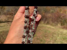 Charger et lire la vidéo dans la visionneuse de la Galerie, Perles en quartz lodolite forme diamant entre 6 et 8mm