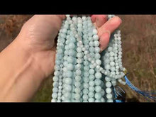 Charger et lire la vidéo dans la visionneuse de la Galerie, Perles en aigue-marine entre 4 et 12mm AMU