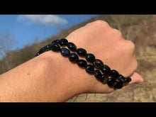 Charger et lire la vidéo dans la visionneuse de la Galerie, Perles en oeil de tigre mélangé avec de l'oeil de faucon, forme petit galet