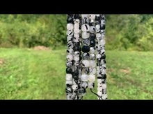 Charger et lire la vidéo dans la visionneuse de la Galerie, Perles en quartz avec inclusions de tourmaline forme carré entre 5 et 9mm