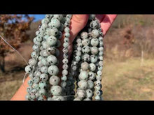 Charger et lire la vidéo dans la visionneuse de la Galerie, Perles en jaspe sésame entre 6 et 10mm