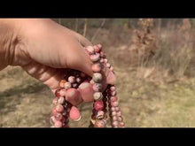 Charger et lire la vidéo dans la visionneuse de la Galerie, Perles en rhodochrosite entre 6 et 10mm