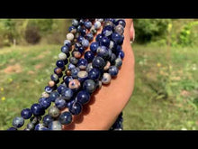 Charger et lire la vidéo dans la visionneuse de la Galerie, Perles en sodalite entre 6 et 8mm ST