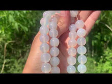 Charger et lire la vidéo dans la visionneuse de la Galerie, Perles en agate blanche entre 2 et 14mm