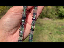 Charger et lire la vidéo dans la visionneuse de la Galerie, Perles en fluorite / fluorine