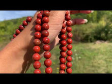 Charger et lire la vidéo dans la visionneuse de la Galerie, Perles en jaspe rouge entre 4 et 10mm JRD