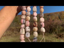 Charger et lire la vidéo dans la visionneuse de la Galerie, Perles en opale commune rose