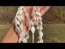 Charger et lire la vidéo dans la visionneuse de la Galerie, Perles en nacre forme losange