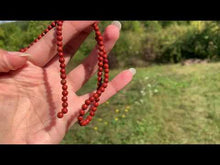Charger et lire la vidéo dans la visionneuse de la Galerie, Perles en jaspe rouge entre 4 et 10mm JRD