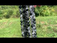 Charger et lire la vidéo dans la visionneuse de la Galerie, Perles en quartz avec inclusions de tourmaline entre 4 et 10mm, QTD