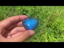 Charger et lire la vidéo dans la visionneuse de la Galerie, Coeur labradorite 22