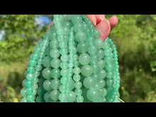 Charger et lire la vidéo dans la visionneuse de la Galerie, Perles en aventurine verte entre 4 et 14mm