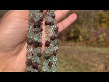 Charger et lire la vidéo dans la visionneuse de la Galerie, Perles en quartz lodolite forme diamant entre 6 et 8mm