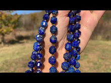 Charger et lire la vidéo dans la visionneuse de la Galerie, Perles en lapis-lazuli entre 8 et 10mm