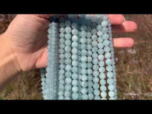 Charger et lire la vidéo dans la visionneuse de la Galerie, Perles en aigue-marine entre 6 et 8mm AMD