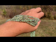 Charger et lire la vidéo dans la visionneuse de la Galerie, Perles en prehnite entre 6 et 12mm