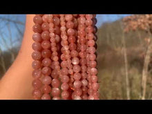 Charger et lire la vidéo dans la visionneuse de la Galerie, Perles en pierre de lune pêche entre 4 et 10mm PLPU