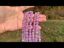 Charger et lire la vidéo dans la visionneuse de la Galerie, Améthyste lavande forme diamant entre 6 et 10mm