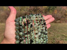 Charger et lire la vidéo dans la visionneuse de la Galerie, Perles en prehnite entre 6 et 12mm