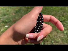 Charger et lire la vidéo dans la visionneuse de la Galerie, Perles en hématite avec un aspect mate et polie entre 6 et 12mm