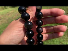 Charger et lire la vidéo dans la visionneuse de la Galerie, Perles en obsidienne oeil céleste (arc-en-ciel) entre 6 et 20mm