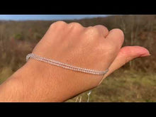 Charger et lire la vidéo dans la visionneuse de la Galerie, Perles en cristal de roche facettées entre 2 et 4mm