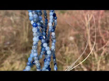 Charger et lire la vidéo dans la visionneuse de la Galerie, Perles en aventurine bleue entre 4 et 12mm