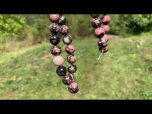 Charger et lire la vidéo dans la visionneuse de la Galerie, Perles en rhodonite entre 3 et 12mm