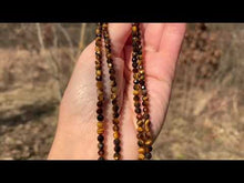 Charger et lire la vidéo dans la visionneuse de la Galerie, Perles en oeil de tigre facettées