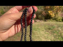 Charger et lire la vidéo dans la visionneuse de la Galerie, Perles en pierre de lave entre 4 et 16mm