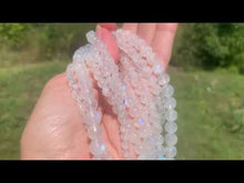 Charger et lire la vidéo dans la visionneuse de la Galerie, Perles en labradorite blanche entre 4 et 10mm LBS