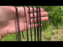 Charger et lire la vidéo dans la visionneuse de la Galerie, Perles en tourmaline noire facettées entre 2 et 6mm